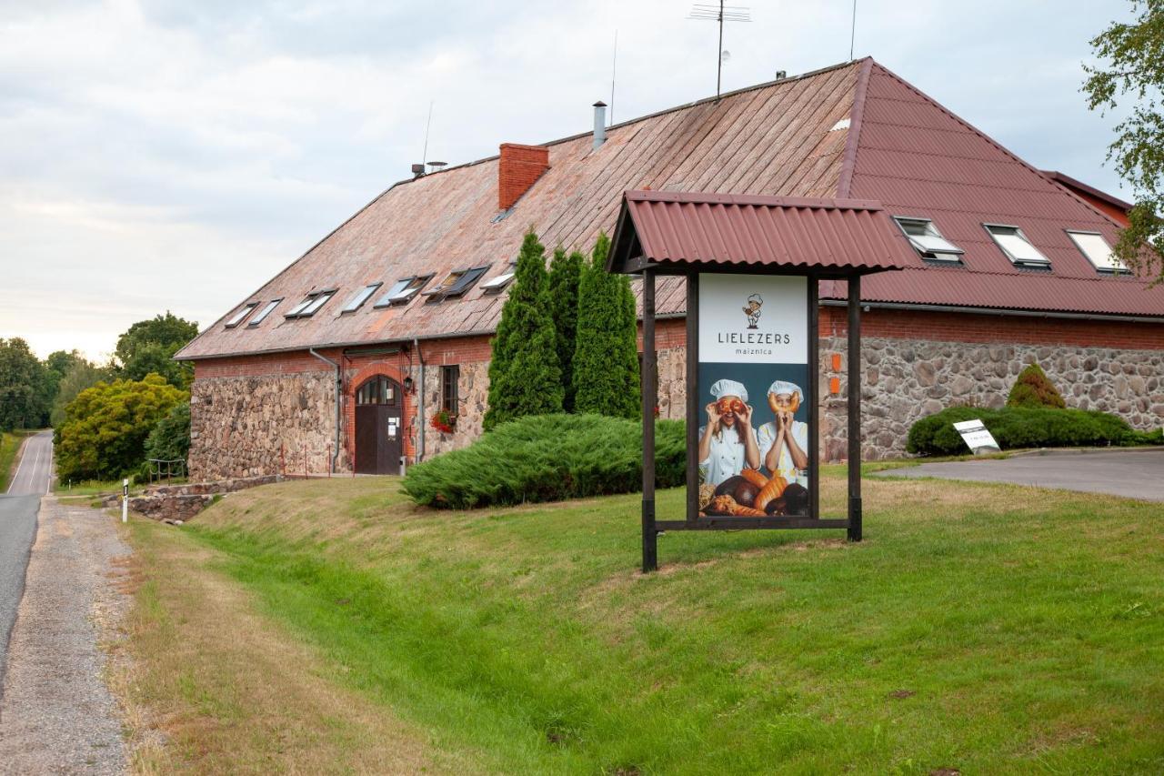 Centra Apartamenti Eliza Limbazi Zewnętrze zdjęcie